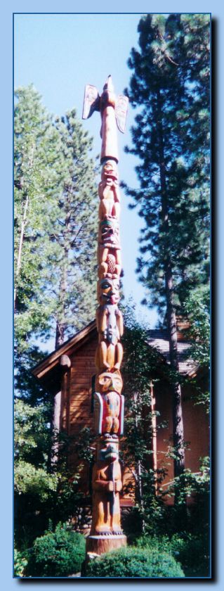 2 093 Totem Traditional Archive 003